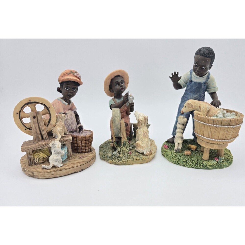 Vtg African American Resin Figurines Miss Martha Originals Style Spinning Wheel